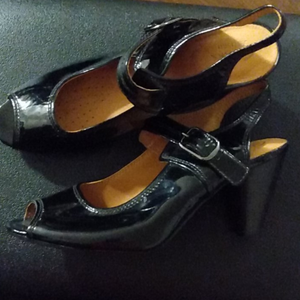 Clarks Artisan Women's Black Shoes Size 10